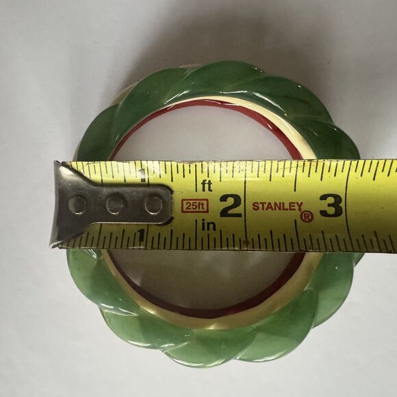 VTG AVON Color Go Round Twisted Lucite Bangle Bracelet Set Of 3 Green Red White - Picture 12 of 12